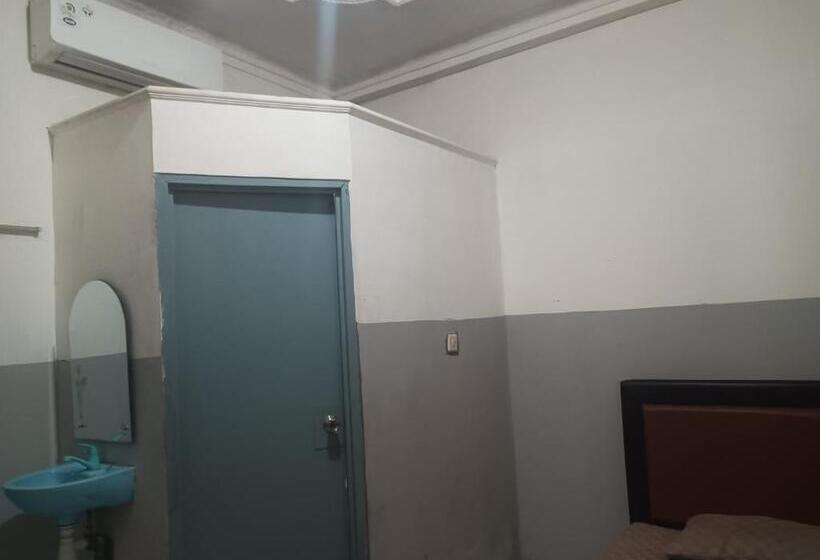 Номер Deluxe, Oyo 93090 Multi Plus Inn