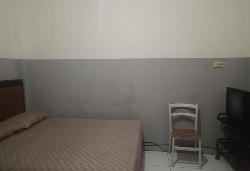 Номер Deluxe, Oyo 93090 Multi Plus Inn