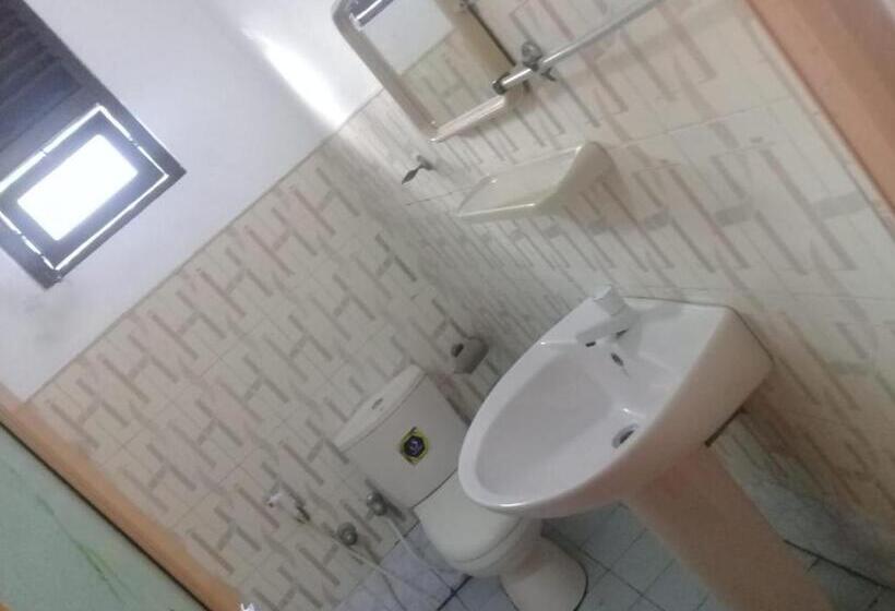 Economy Triple Room, Happy Raydiant Villa