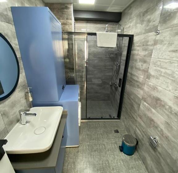 غرفة قياسية مزوَّدة بشُرفة, Your House Apart Otel