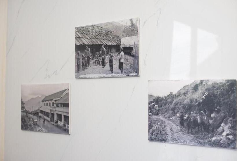 اتاق لوکس با تخت بزرگ, Central Sapa March