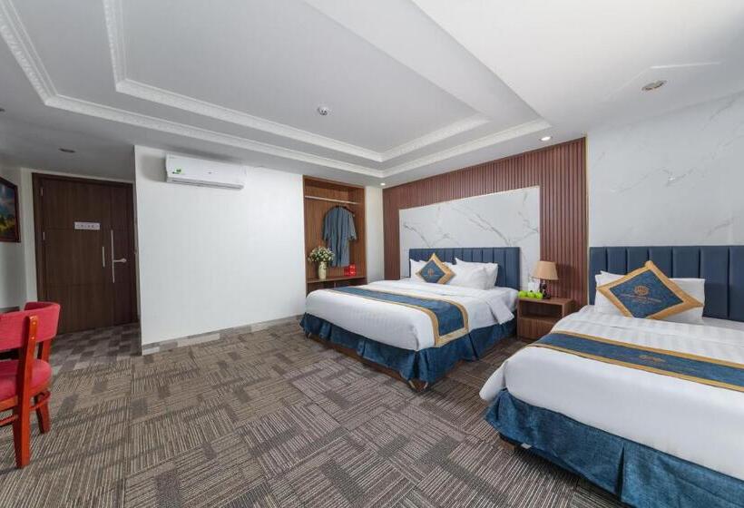 اتاق استاندارد سه نفره, Central Sapa March