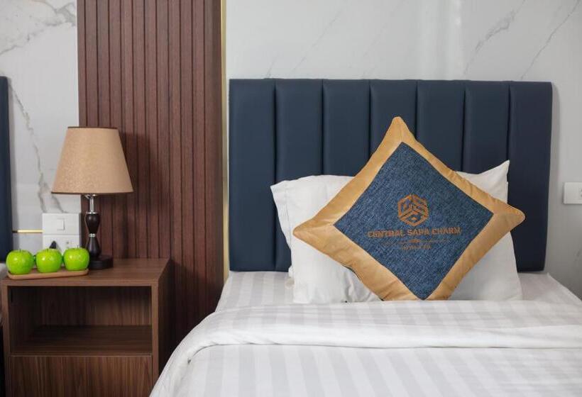 اتاق استاندارد سه نفره, Central Sapa March