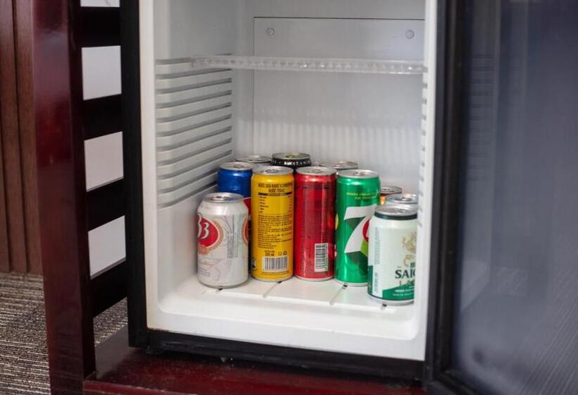 اتاق استاندارد سه نفره, Central Sapa March