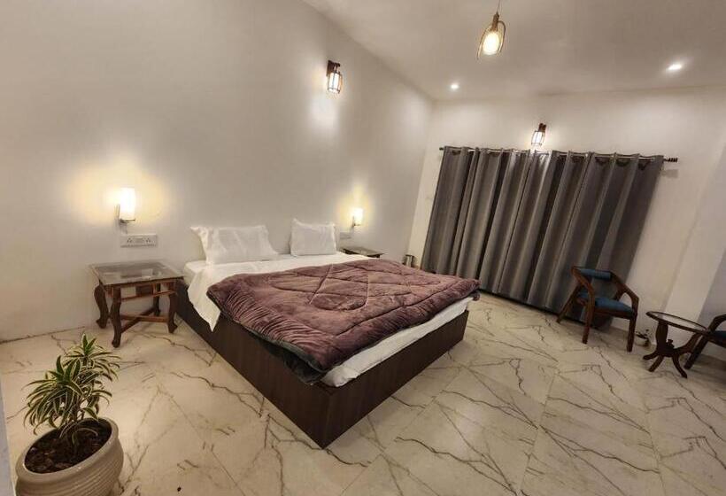 스탠다드 룸 산 전망, Divine Retreat