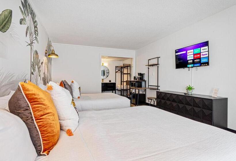 غرفة قياسية مطلة على الجبل, The Mallard Hotel & Suites