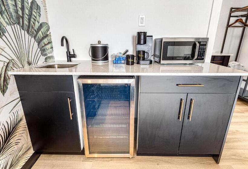 جناح سرير كينج, The Mallard Hotel & Suites