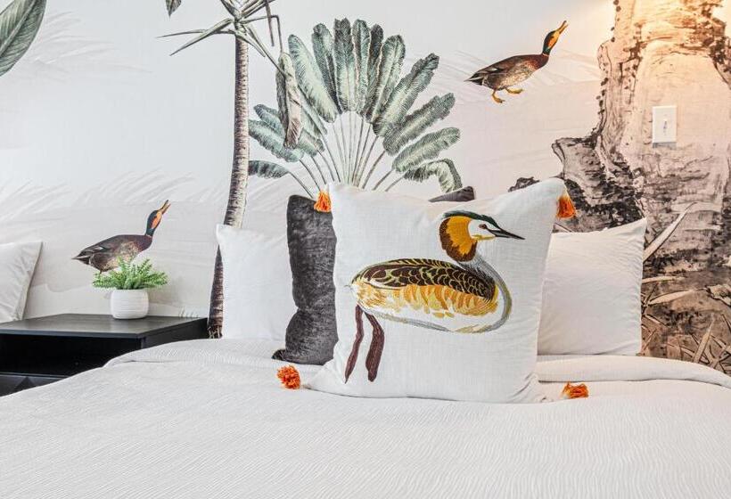 غرفة قياسية مطلة على الجبل, The Mallard Hotel & Suites