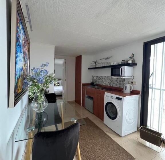 海の見えるスタンダードスタジオ, Casa Luna M&s