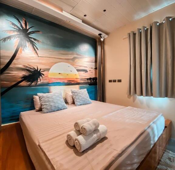 اتاق لوکس با تخت بزرگ, Moalboal Lrs Lovers Nest