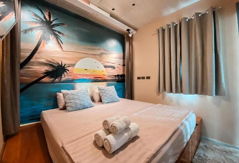 اتاق لوکس با تخت بزرگ, Moalboal Lrs Lovers Nest