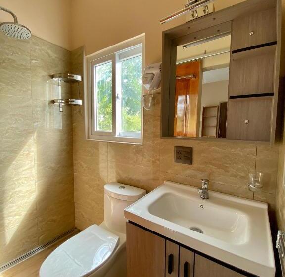 اتاق لوکس با تخت بزرگ, Moalboal Lrs Lovers Nest