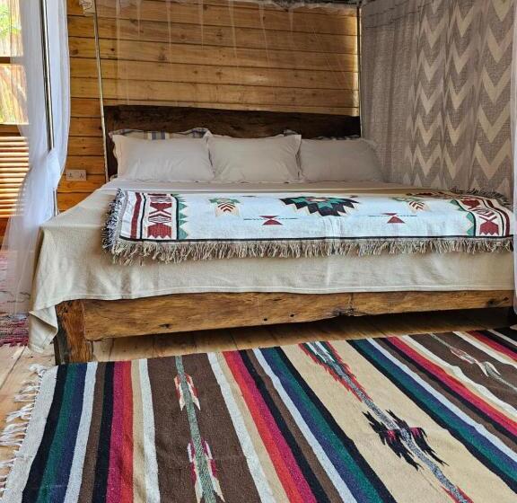 جناح مطلّ علي الجبل, Jabali Mountain Cabin