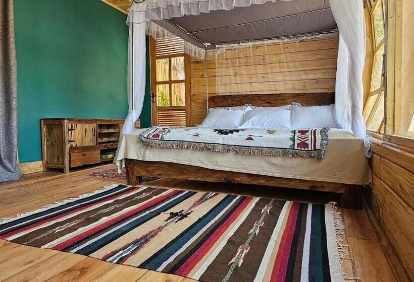 سوییت با چشم‌انداز کوه, Jabali Mountain Cabin