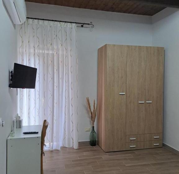 غرفة قياسية رباعية, B&b Vatra