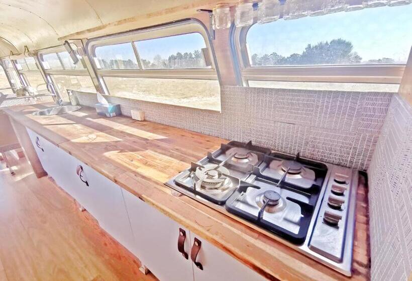 ファミリールーム, Bus Home Wonderwander Farmstay