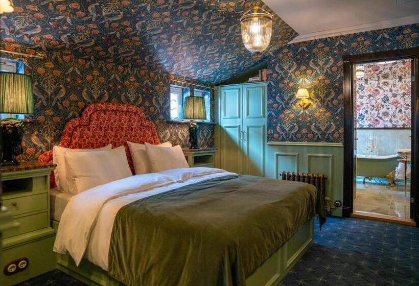 スタンダードスタジオ, Charmante   Skostredet Hôtel