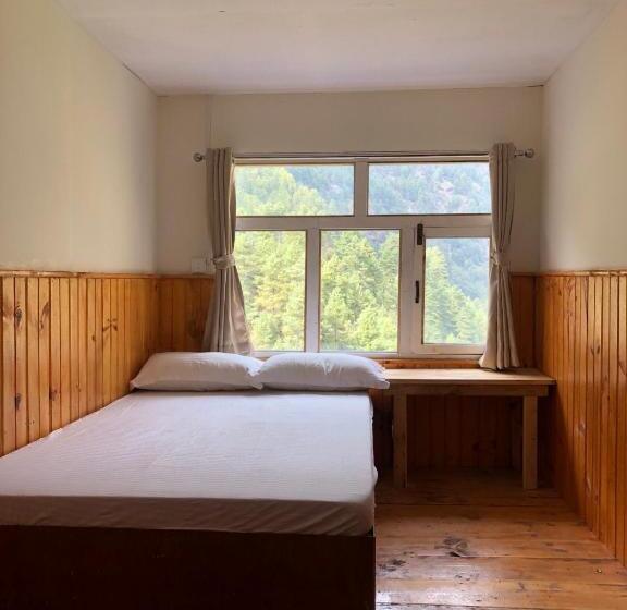 اتاق استاندارد با سرویس بهداشتی مشترک, Kongde Peak Guest House