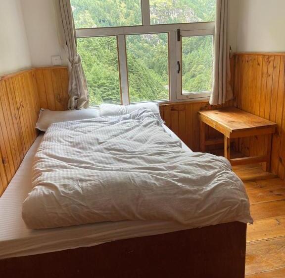 اتاق استاندارد با سرویس بهداشتی مشترک, Kongde Peak Guest House