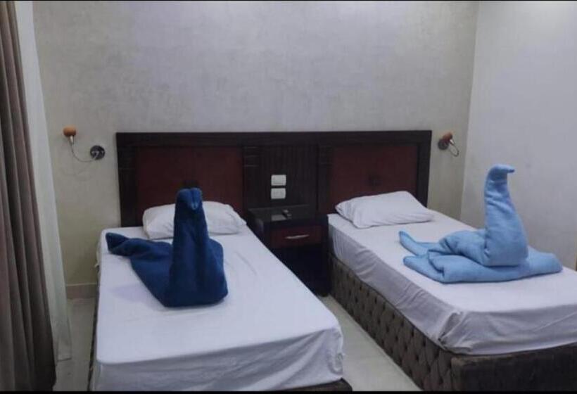 اتاق استاندارد چهارنفره با چشم‌انداز باغ, Lillyland Mirage Bay & Aqua Park