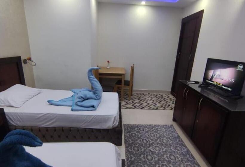 اتاق استاندارد چهارنفره با چشم‌انداز باغ, Lillyland Mirage Bay & Aqua Park