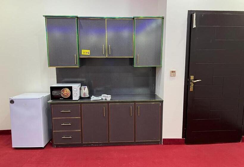 سوییت اجرایی, Niagara Falls Bahawalpur