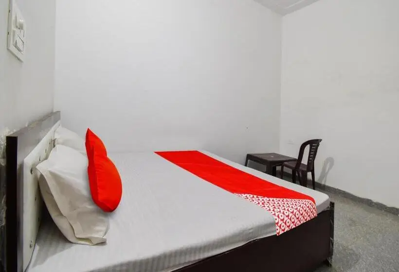 Classic Kolmen Hengen Huone, Oyo Flagship The Diamond Guest House