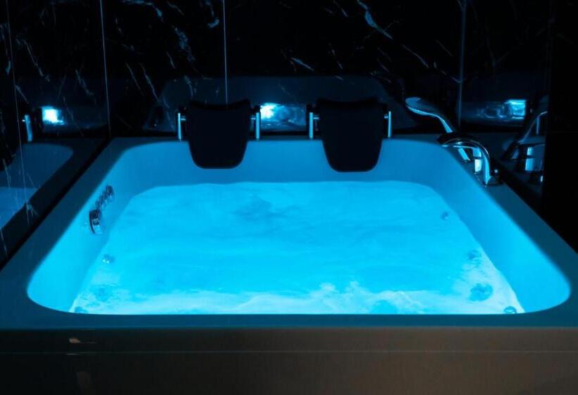 آپارتمان 1 خوابه با چشم‌انداز دریا, Villa Elysium Park & Spa