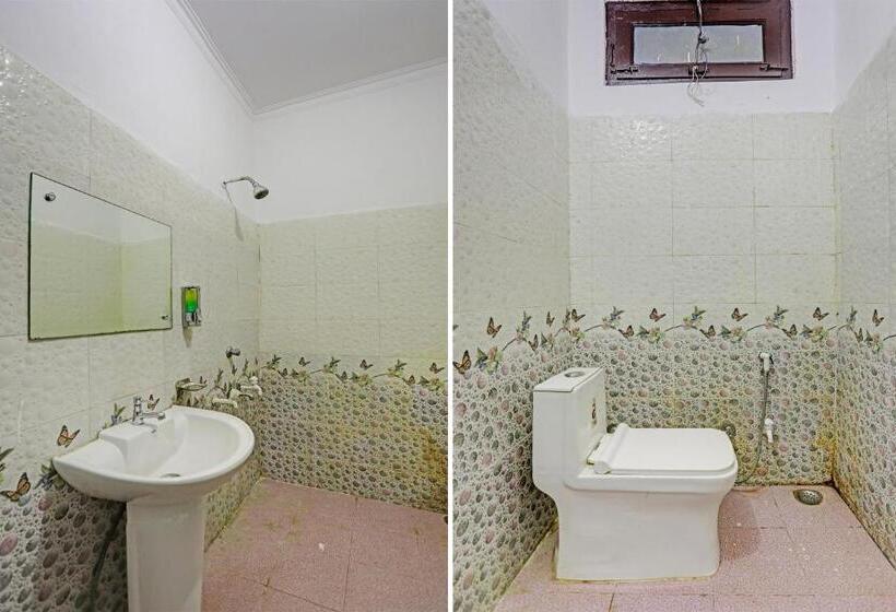 חדר דלוקס לשלושה, Bluemoon