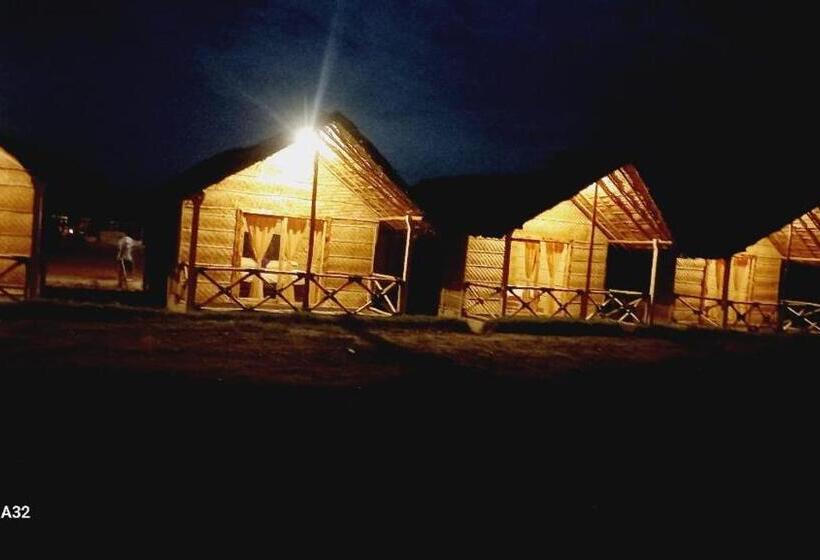 キングサイズベッドのスタンダードルーム, Hampi Natures Cottage