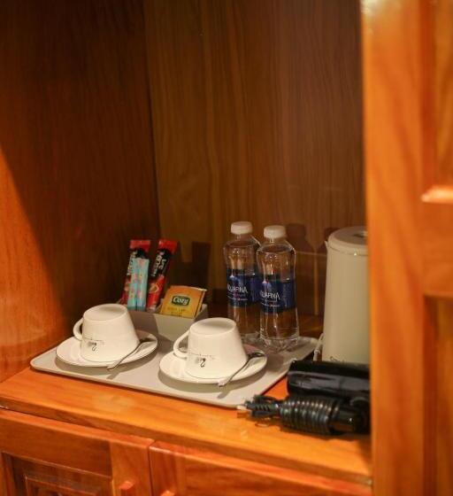 اتاق استاندارد با چشمانداز استخر, Phú Long Tam Kỳ Hotel & Restaurant