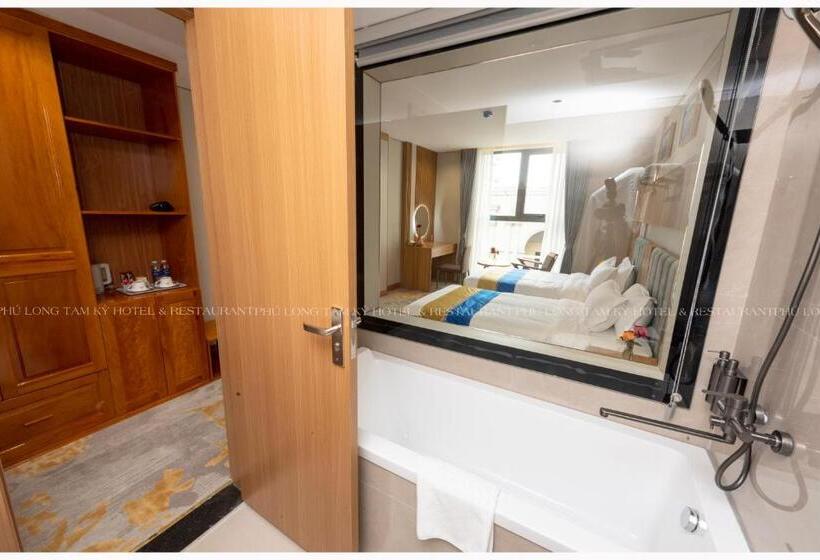 اتاق استاندارد با چشم‌انداز استخر, Phú Long Tam Kỳ Hotel & Restaurant