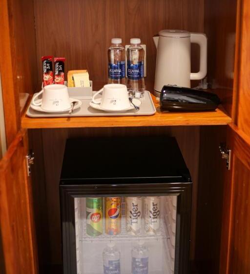 اتاق استاندارد با چشمانداز استخر, Phú Long Tam Kỳ Hotel & Restaurant