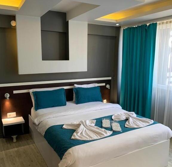 اتاق لوکس, Sara Sui̇t