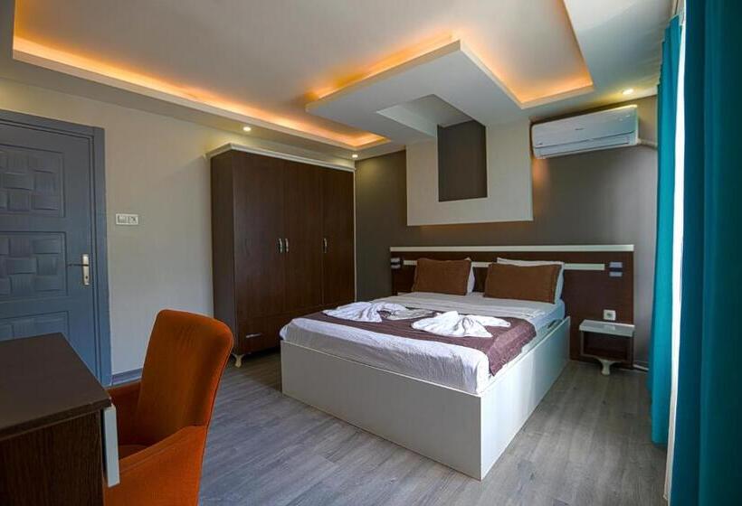 اتاق لوکس, Sara Sui̇t