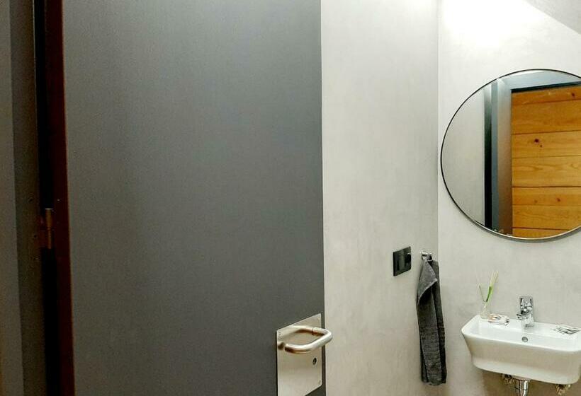 اتاق استاندارد, Hostal Erasmus By Gaiarooms