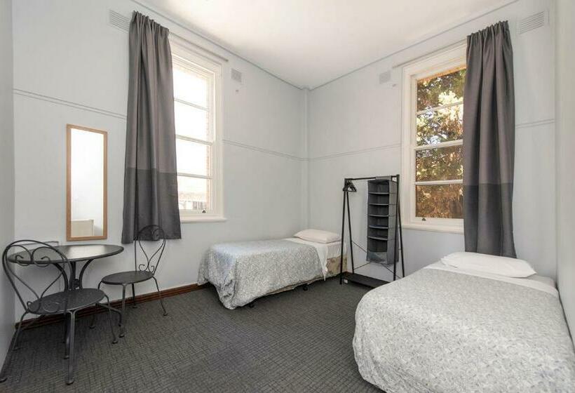 غرفة قياسية, The Old Swan Barracks   Hostel