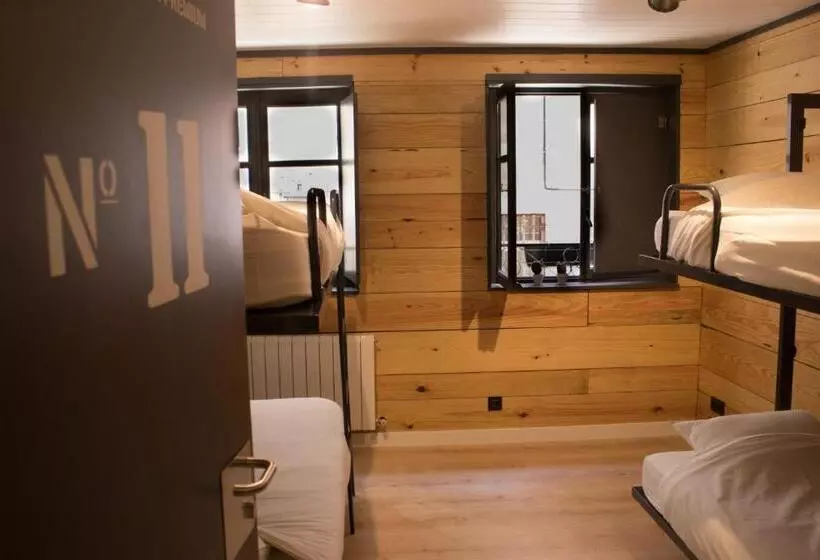 تختخواب در اتاق مشترک, Hostal Erasmus By Gaiarooms