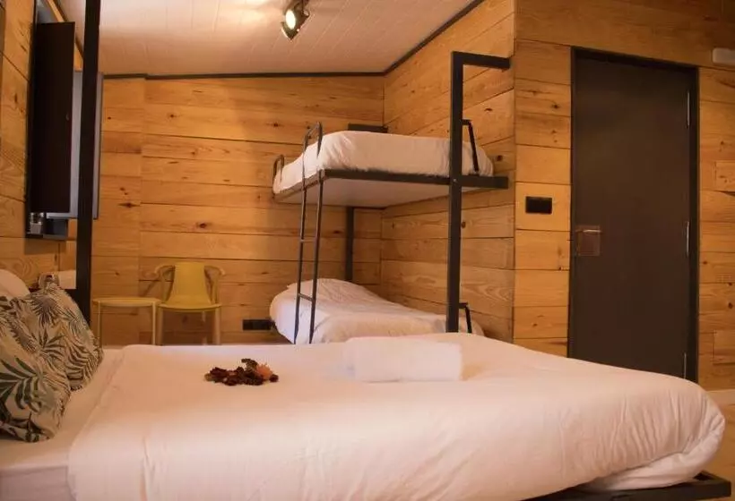 اتاق خانوادگی, Hostal Erasmus By Gaiarooms