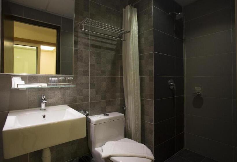 חדר דחוקס עם מיטת קינג, Amansari Hotel Desaru