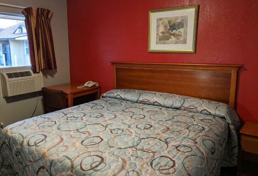 غرفة قياسية سرير كينج, Budget Inn El Reno