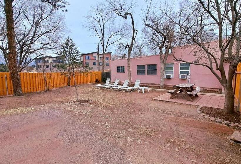 １ベッドルームハウス, Buffalo Lodge Bicycle Resort   Amazing Access To Local Trails & The Garden