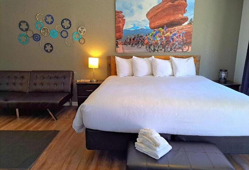 スイート（家族用）, Buffalo Lodge Bicycle Resort   Amazing Access To Local Trails & The Garden
