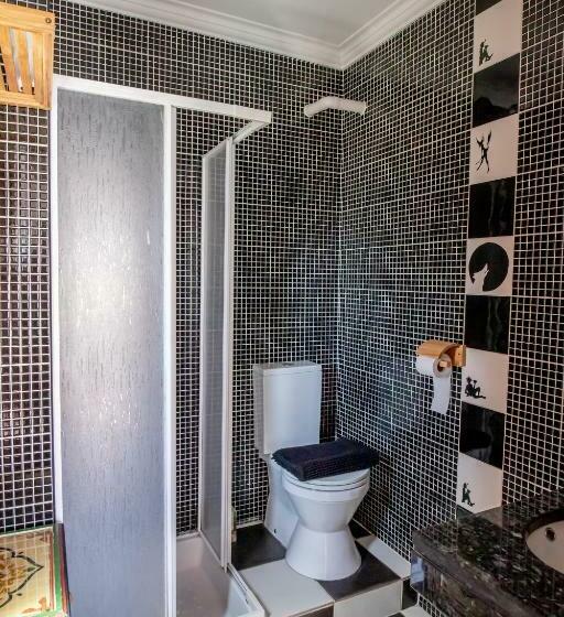 חדר סטנדרט, Captains Log House