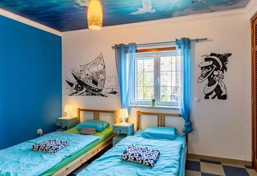 اتاق استاندارد با چشم‌انداز شهر, Captains Log House