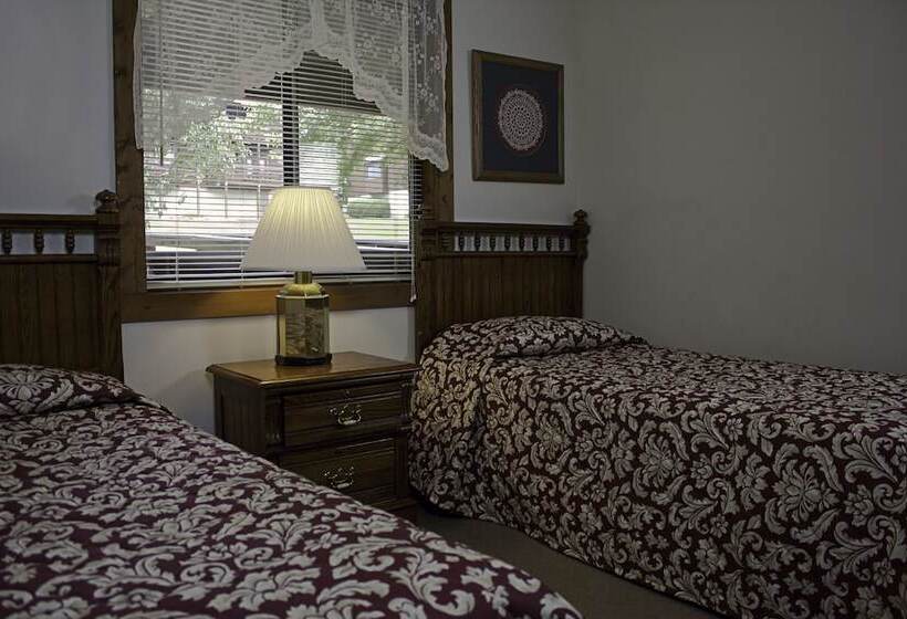 2-Bedroom Classic Apartment, Country Hideaway At Mountain Lakes Resort