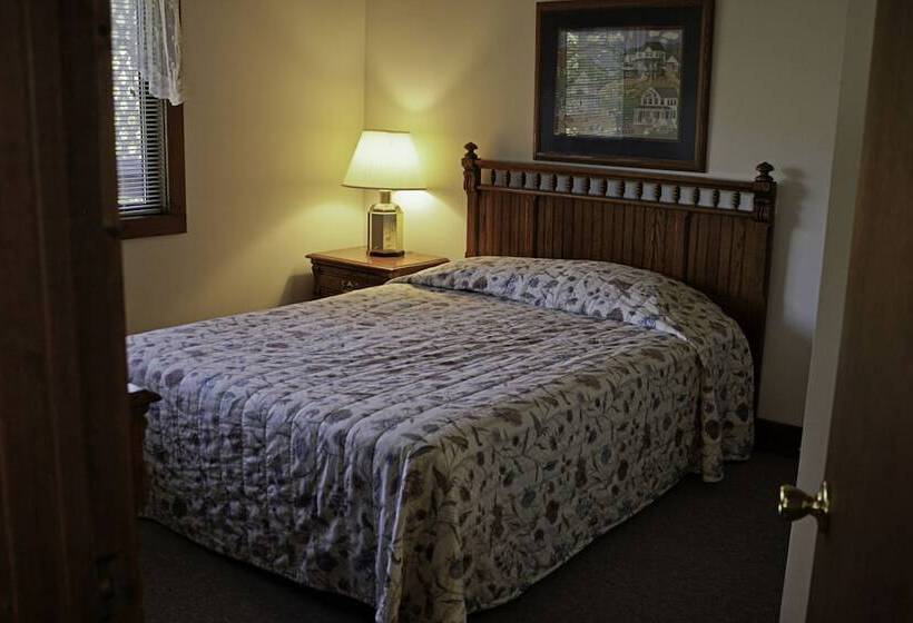 2-Bedroom Classic Apartment, Country Hideaway At Mountain Lakes Resort