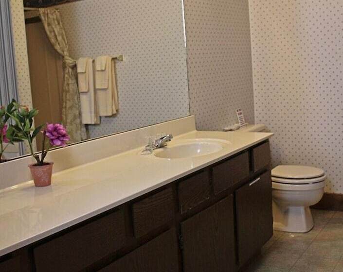 2-Bedroom Classic Apartment, Country Hideaway At Mountain Lakes Resort