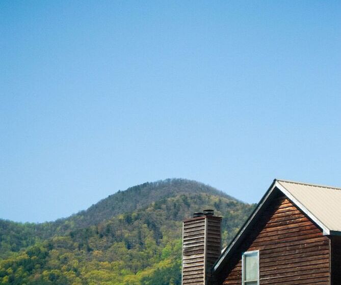 2-Bedroom Classic Apartment, Country Hideaway At Mountain Lakes Resort