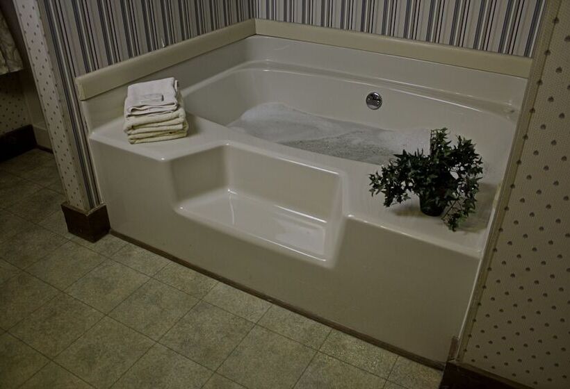 2-Bedroom Classic Apartment, Country Hideaway At Mountain Lakes Resort